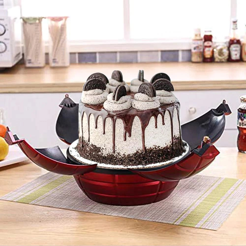  Oreo Bomb Cake